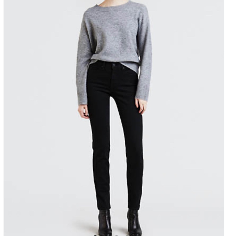 NWT black Levi’s 511 slim women jeans 👖